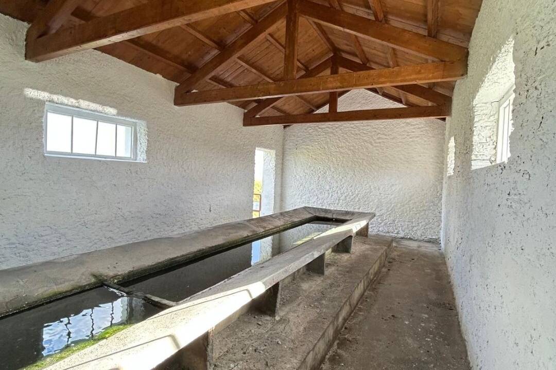 Ribadeo recupera o lavadoiro e a fonte do Cristo de Rinlo. 2