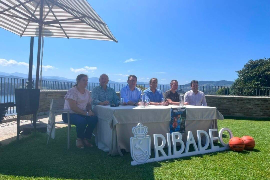 Intensa actividade deportiva esta fin de semana: VIII Carreira Nocturna Rinlo-Ribadeo e visita do Leite Río Breogán.