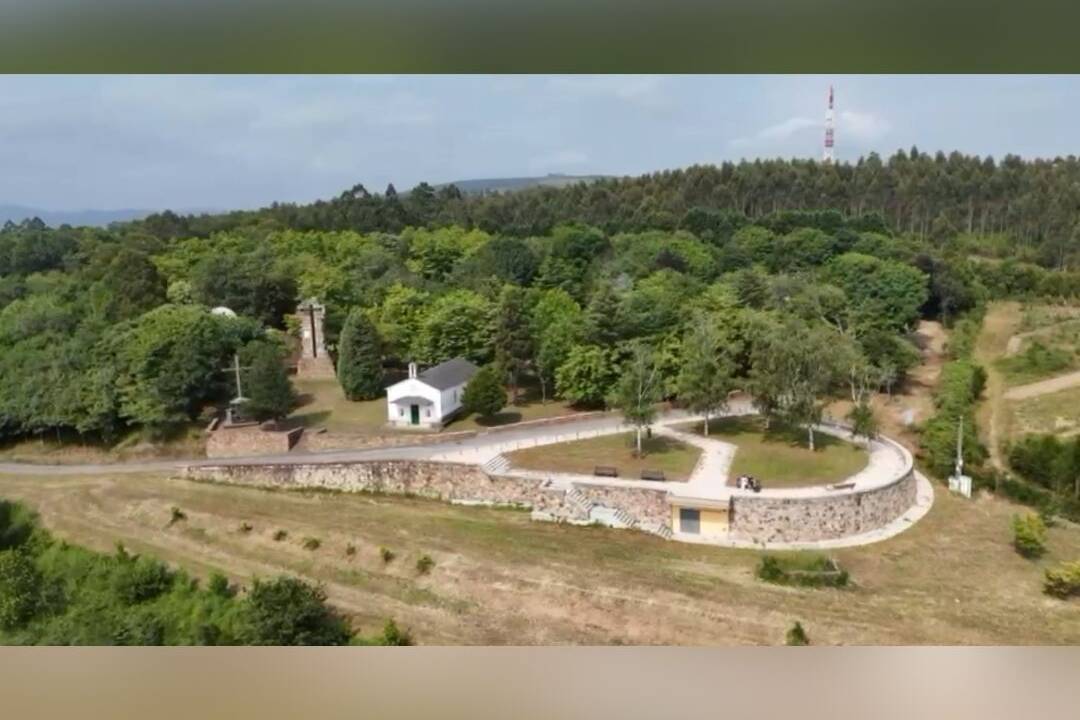 Ribadeo mellora a iluminación da área recreativa de Santa Cruz.