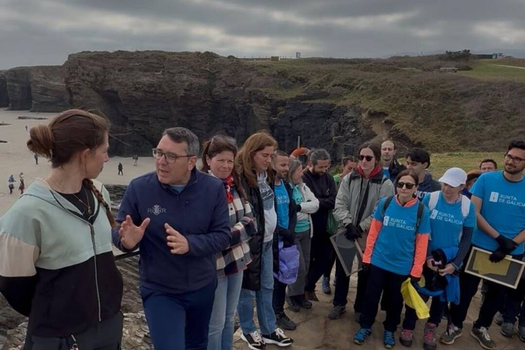 Ribadeo participa no Programa de Voluntariado Ambiental Interxeracional 2026.