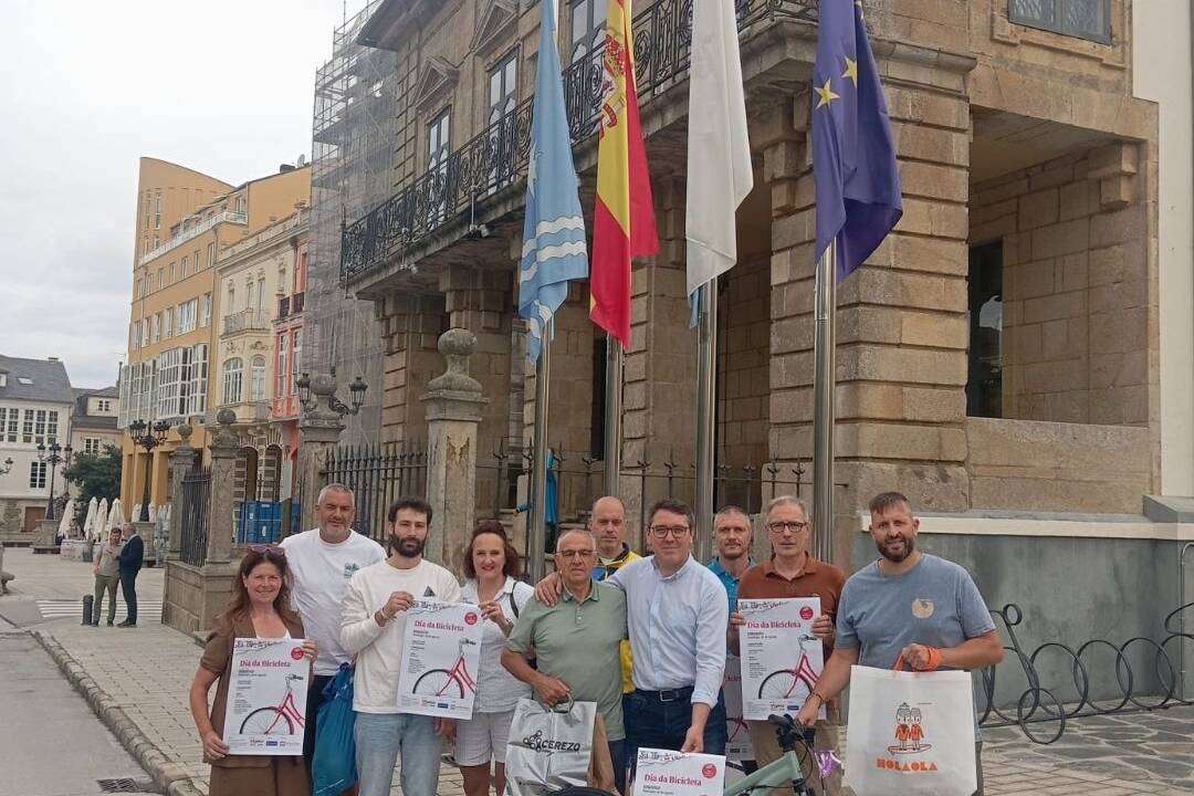 O vindeiro domingo, 30 de agosto, terá lugar en Ribadeo o Día da Bicicleta. 2