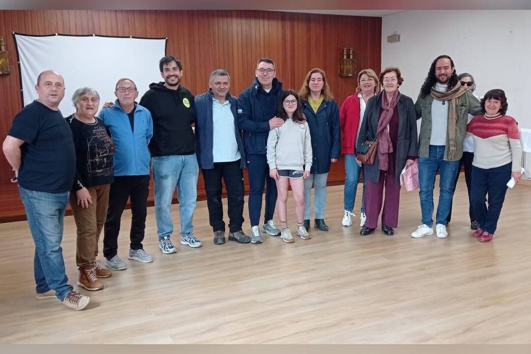 A Aula de Teatro Municipal de Ribadeo fará o seu debut o vindeiro 24 de maio na Festa das Cruces na Ponte de Arante.