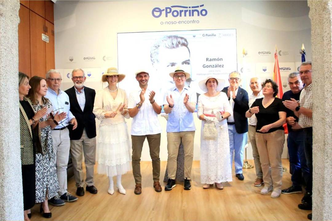 Ribadeo e Porriño formalizaron hoxe o seu irmandamento a través da figura do filántropo Ramón González.