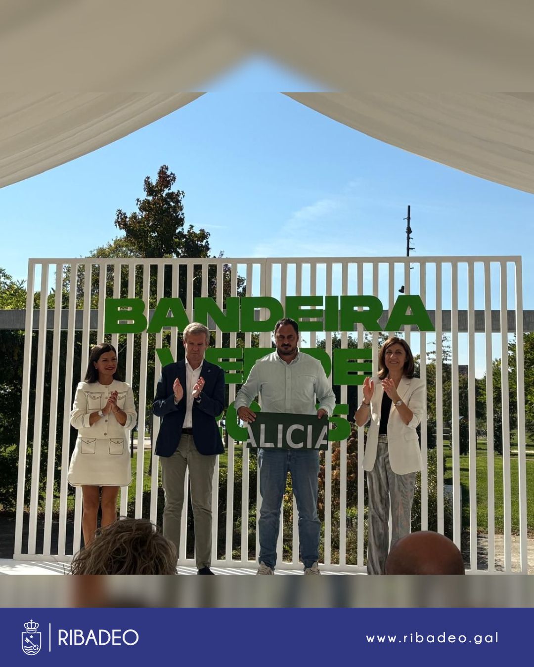 Ribadeo recibiu a bandeira verde de Galicia