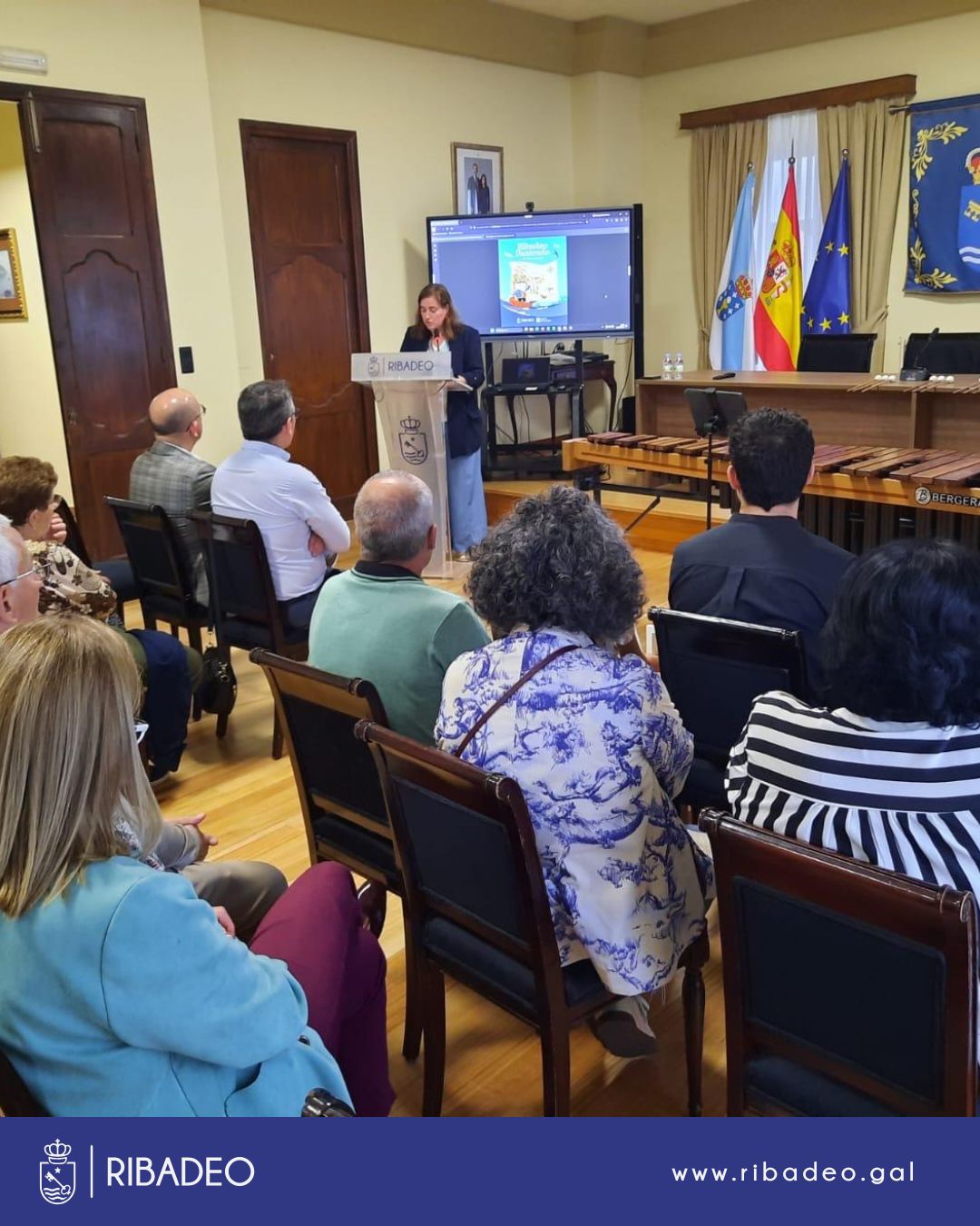 No Salón dos Alcaldes deu comezo o V Ribadeo Ilustrado.