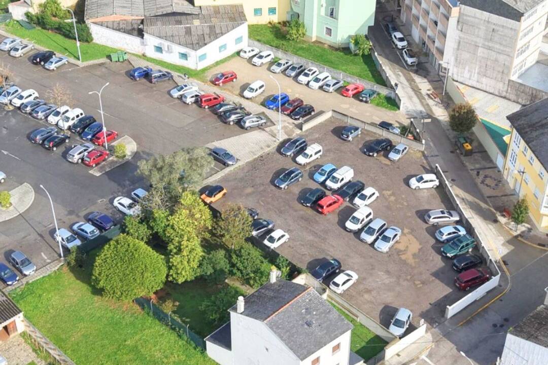 Ribadeo mellora os seus aparcadoiros en colaboración coa Xunta de Galicia. 2