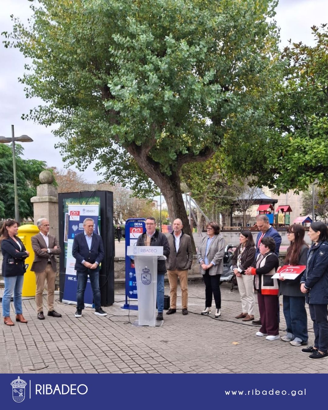 Ribadeo achega a cardioprotección ás súas rúas coa instalación de dous desfibriladores para salvar vidas e convértese no primeiro Concello cardioprotexido de Galicia.
