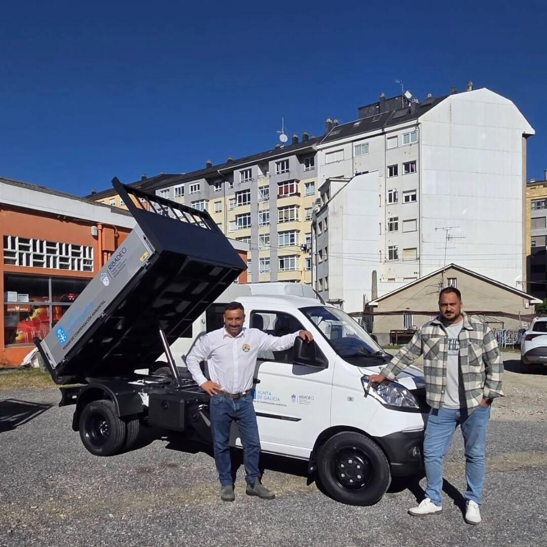 Ribadeo adquire un camión para destinar ao servizo de xardinería.