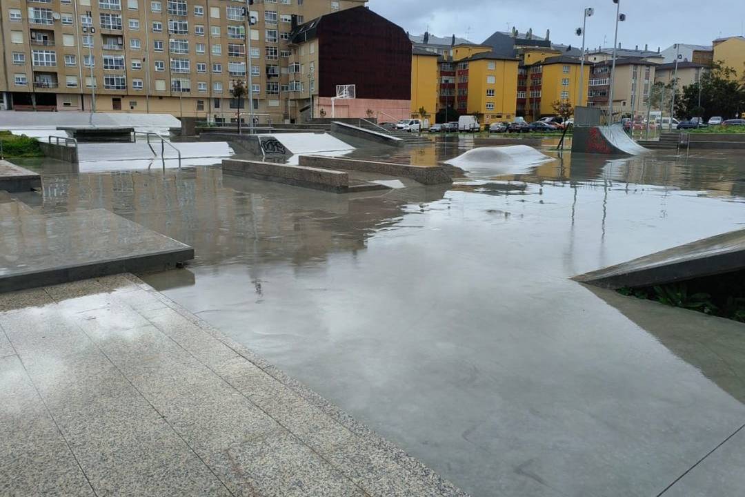 solucionar os problemas que presenta a pista multideporte.